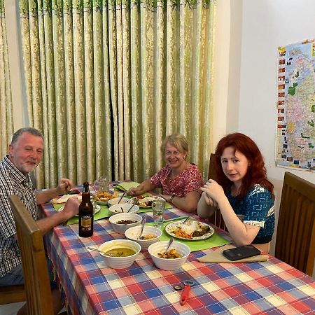 Bee Nest Bed & Breakfast เนกอมโบ ภายนอก รูปภาพ